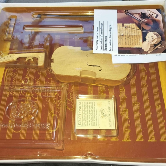 Cello wood kit miniature doll size realistic instrument - Picture 5 of 7